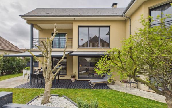 Maison à vendre    5 pièces • 177,90 m2 Ouistreham