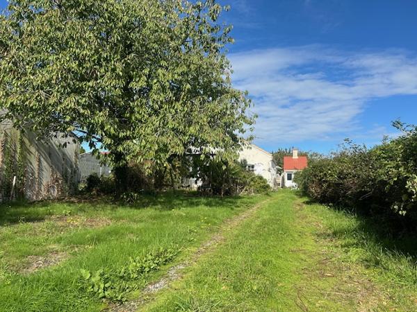 A Vendre à COEX, maison familiale avec potentiel Toutes les caractéristiques