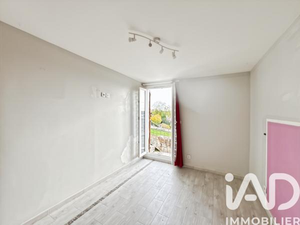 Appartement à vendre 3 pièces 58 m² Saint-Germain-lès-Corbeil
