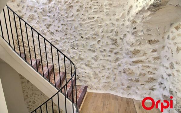 Appartement à vendre    4 pièces • 100,28 m2 Auriol