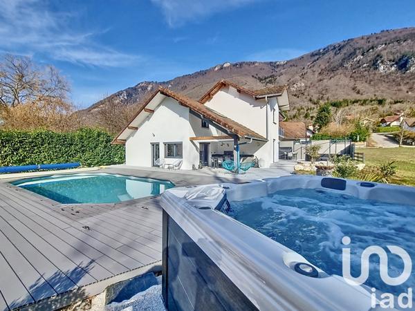 Maison à vendre 9 pièces 198 m² Doussard