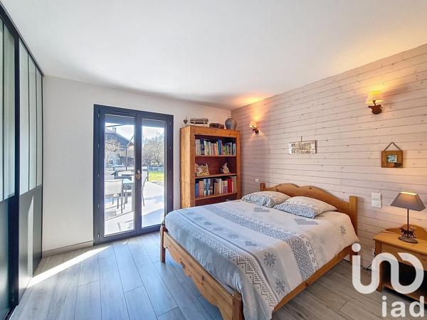 Maison à vendre 9 pièces 198 m² Doussard