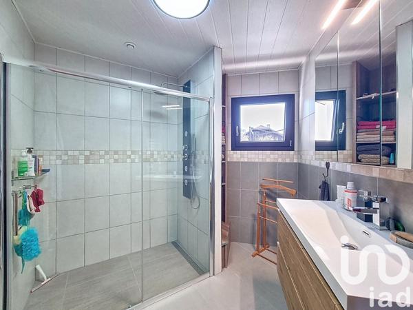 Maison à vendre 9 pièces 198 m² Doussard