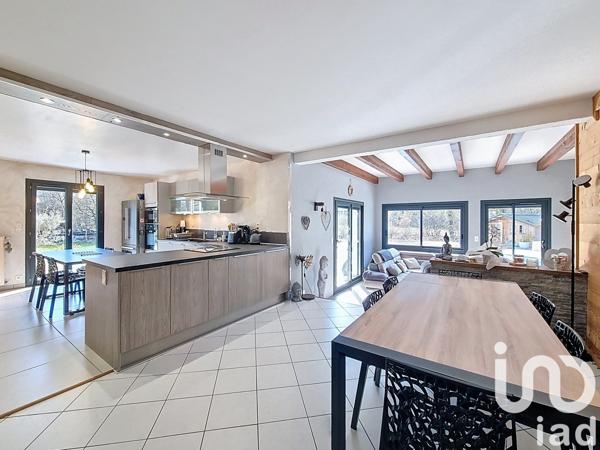 Maison à vendre 9 pièces 198 m² Doussard