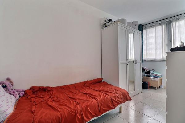 Appartement Aubervilliers 3/4 pièce(s) 74 m2