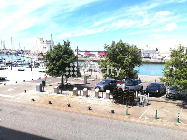 Fonds De Commerce
        
        - 90 m² 225 000 € *