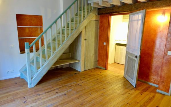 Maison à louer    2 pièces • 45,74 m2 Vitrolles-en-Lubéron