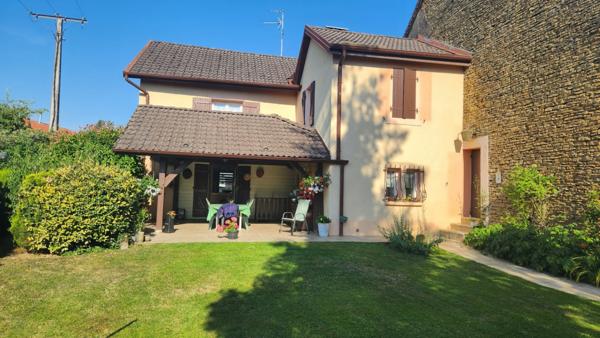 Maison 5 pièce(s) 3 chambre(s) 142 m²