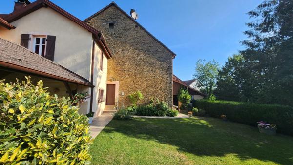 Maison 5 pièce(s) 3 chambre(s) 142 m²