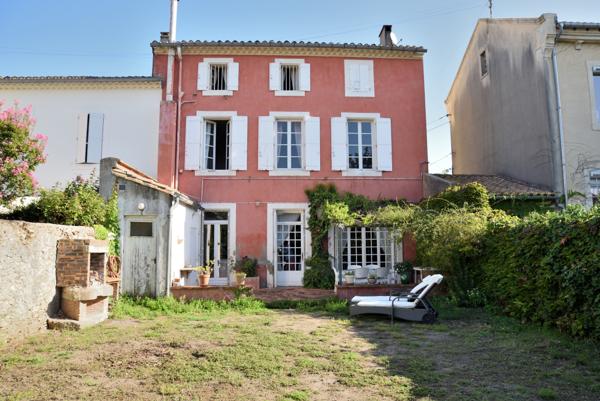Maison de caractère avec beau jardin arboré avec possibilité local professionnel - Bram (11150)