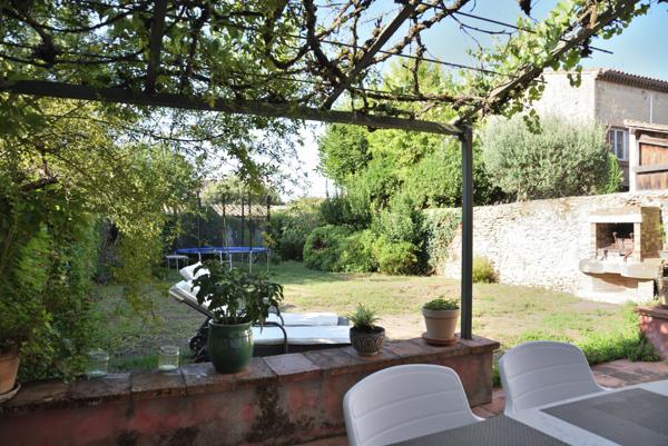 Maison de caractère avec beau jardin arboré avec possibilité local professionnel - Bram (11150)