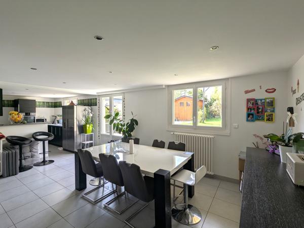 Melesse (35520) Maison familiale - plein centre Melesse