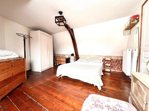 Duplex corps de ferme 89m2 2ch 2pl parking
