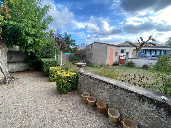 Maison à louer    4 pièces • 125 m2 Guitalens-L'Albarède