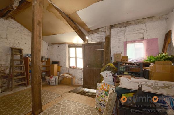 🏰 Opportunité Unique au Cœur du Village Historique de Confolens ! 🌟