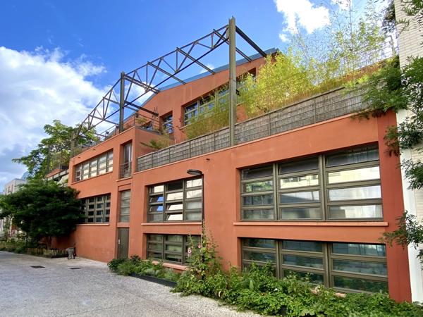 MAGNIFIQUE LOFT AVEC TERRASSE Saint-Denis (93200)