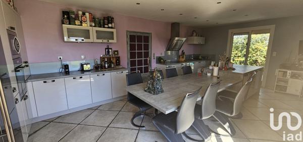 Maison traditionnelle 7 pièces de 154 m² à Saverdun (09700)