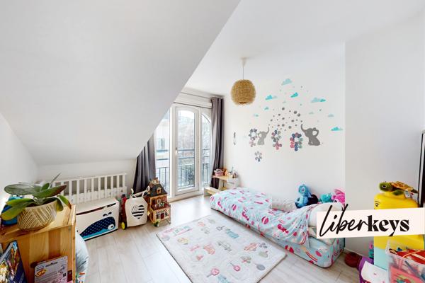 Duplex 4 pièces – 81 m² (101 m² au sol) – Balcon – 2 parkings – Gare à 450 m