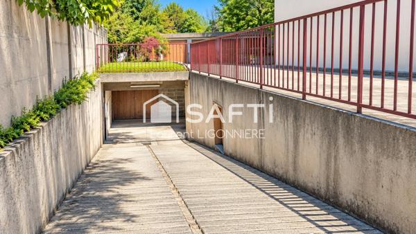 5 BOX FERMÉS – 225 M² – SPÉCIAL INVESTISSEUR