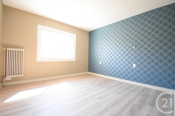 Maison à vendre  5 pièces - 175 m2 CREUZIER LE VIEUX - 03