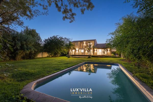 VILLA CONTEMPORAINE AVEC GRAND TERRAIN