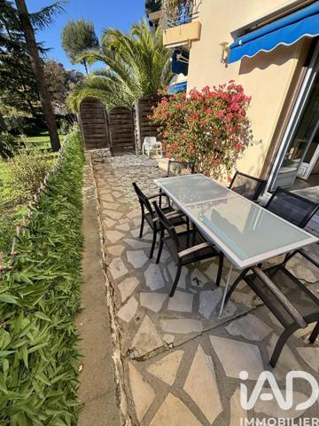 Location appartement 2 pièces 49 m² Cagnes-sur-Mer