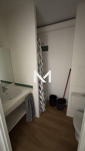 Lot de 6 studios meublés et 3 stationnements | Premium Immobilier