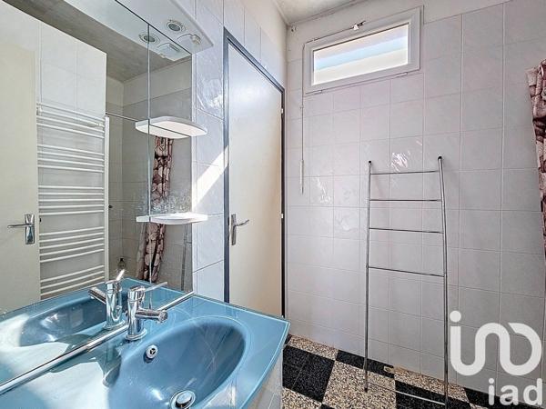 Maison traditionnelle 6 pièces de 163 m² à Villeneuve-lès-Béziers (34420)