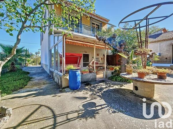 Maison traditionnelle 6 pièces de 163 m² à Villeneuve-lès-Béziers (34420)