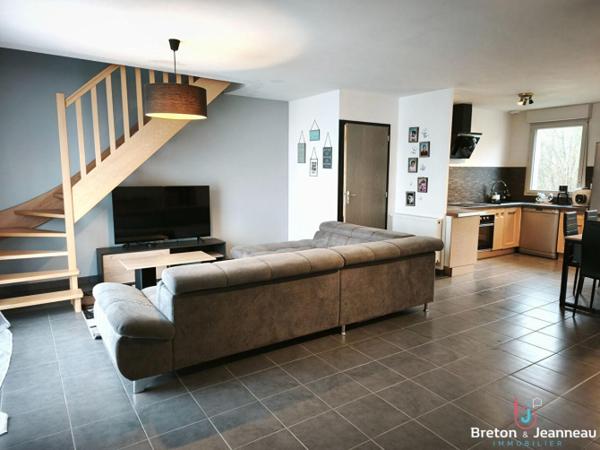 Maison récente à Pré en Pail