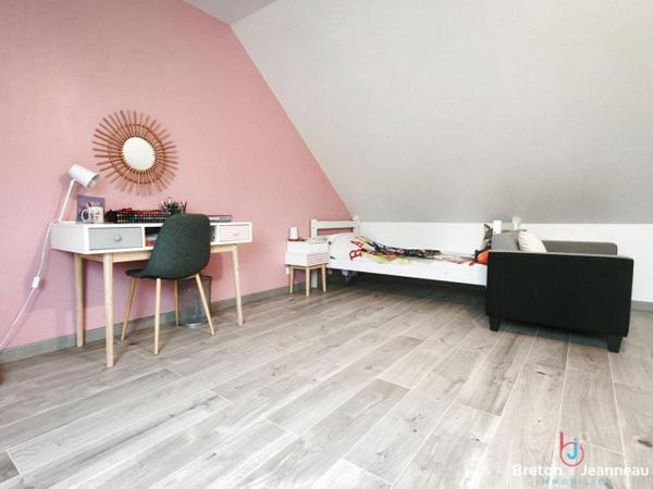 Maison récente à Pré en Pail