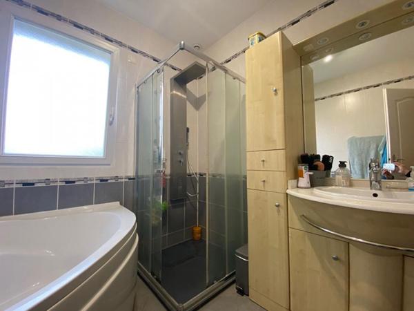 MAISON 3 CHAMBRES - 95 M² - 44680 SAINTE PAZANNE - BUDGET 254 800 HAI