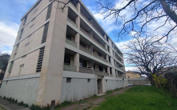 Appartement à vendre    4 pièces • 66 m2 Avignon