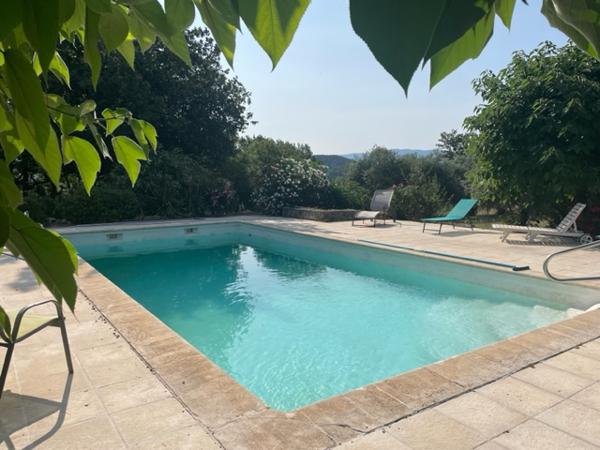 Maison Saint Saturnin Les Apt 9 pièce(s) 250 m2