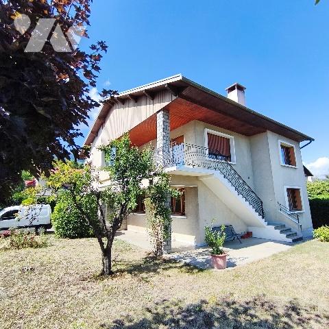 GAP Tout proche du centre-ville,bus, "Tout faire à pied" Villa sur 690 m² de terrain ...