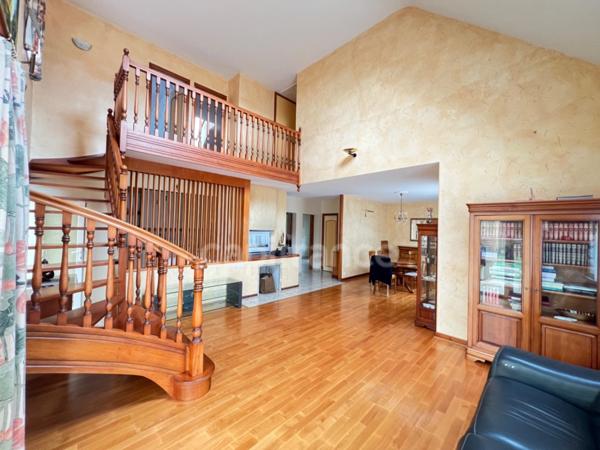 Maison à vendre 6 pièces SAINT LAURENT DE LA MER (22)