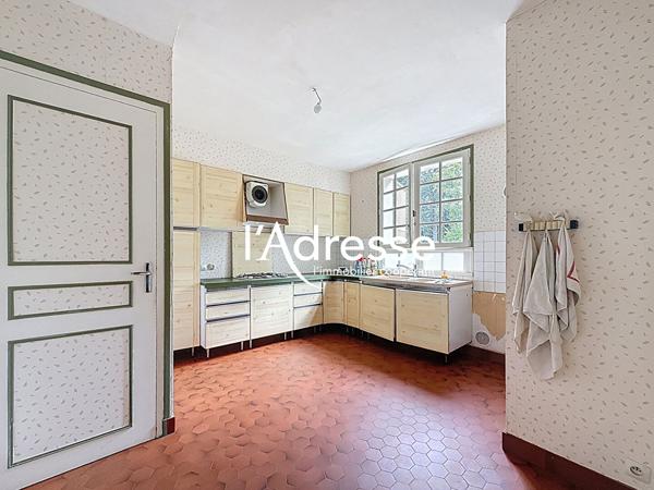 Maison familiale à vendre à SAINT-AVERTIN - 145m² sur terrain de 1650m² - Environnement calme et verdoyant
