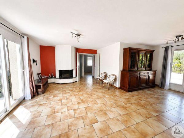 Maison plain-pied années 80 – 3 chambres, terrain