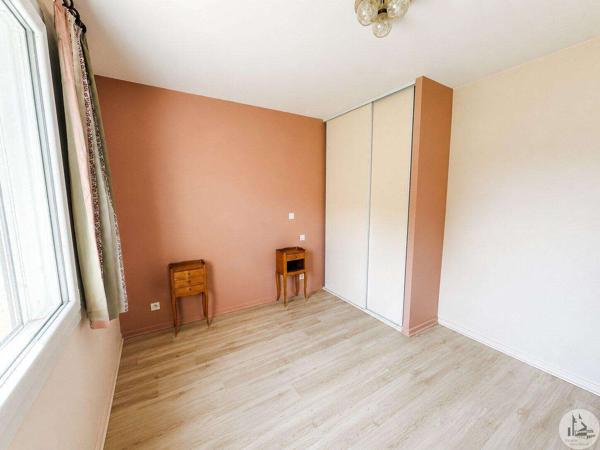 Maison plain-pied années 80 – 3 chambres, terrain