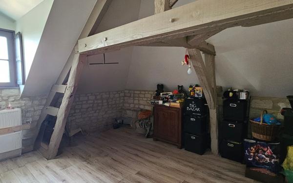 Maison à vendre    9 pièces •  Loudun