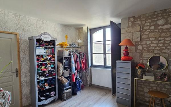 Maison à vendre    9 pièces •  Loudun