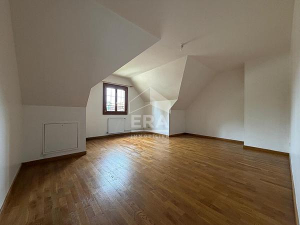 PAVILLON individuel / 4 chambres / MONCOURT FROMONVILLE