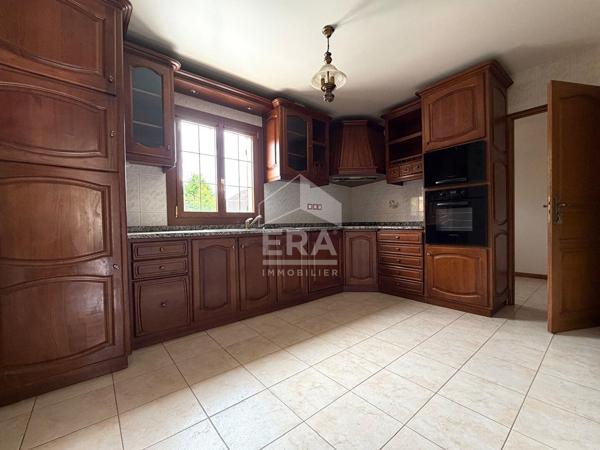 PAVILLON individuel / 4 chambres / MONCOURT FROMONVILLE