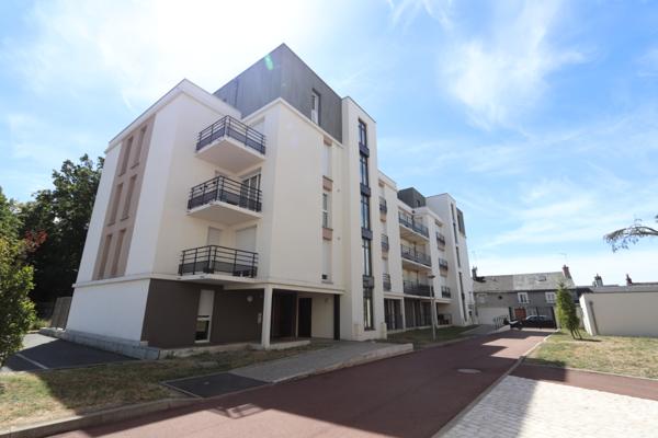 Appartement Saint Jean De La Ruelle 2 pièce(s) 42 m2