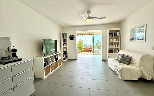 Appartement à vendre    1 pièce • 33,30 m2 Carqueiranne