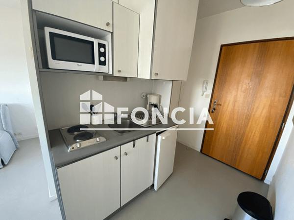 Location Studio meublé 18.92 m² - 60 RUE ALFRED KASTLER La Rochelle 17000