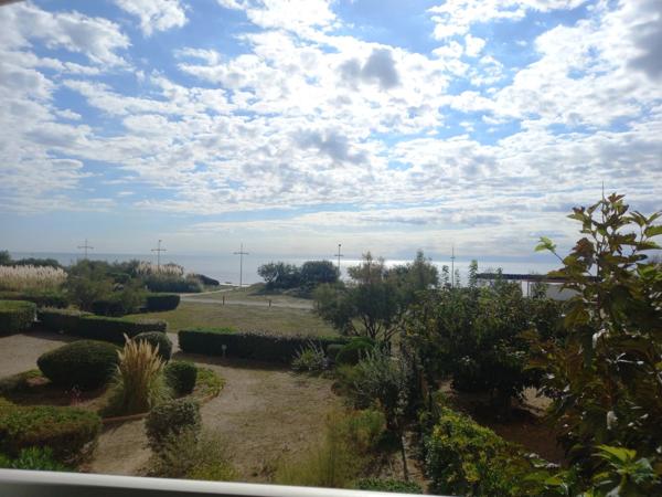 Môle. Studio en première ligne vue mer