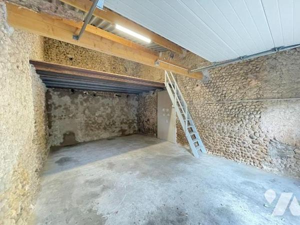 A vendre à Valensole (04210), Alpes-de-Haute-Provence: Jolie maison de village d'env 94 m² de 2...