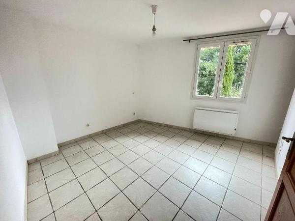 A vendre à Valensole (04210), Alpes-de-Haute-Provence: Jolie maison de village d'env 94 m² de 2...