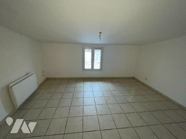 A vendre à Valensole (04210), Alpes-de-Haute-Provence: Jolie maison de village d'env 94 m² de 2...